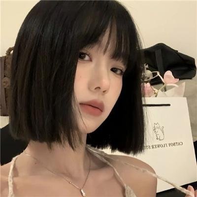 四月，她将到来。